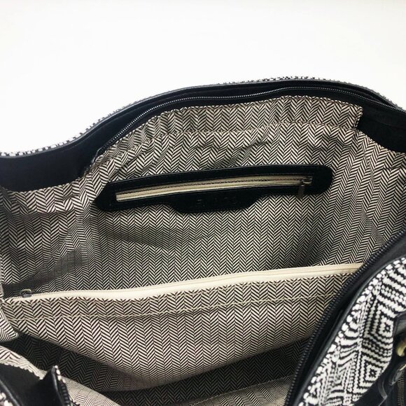 Jen & Co. Connar Diamond Black & White Woven Design Large Tote 16x5.5x13 Inches - Picture 6 of 8